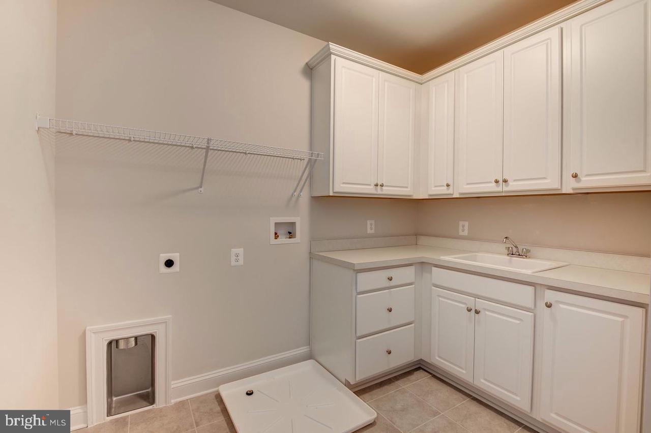 LAYTONSVILLE - Residential