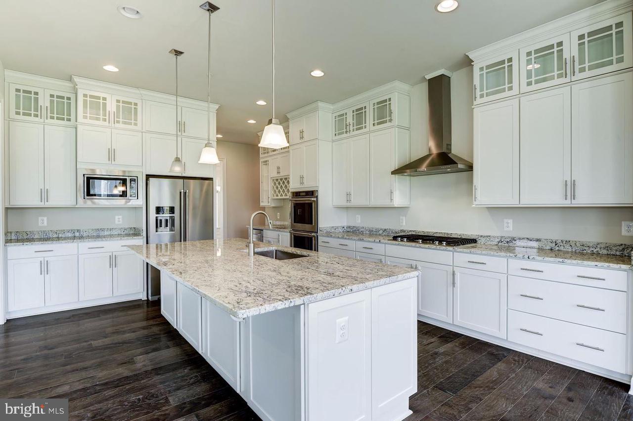 LAYTONSVILLE - Residential