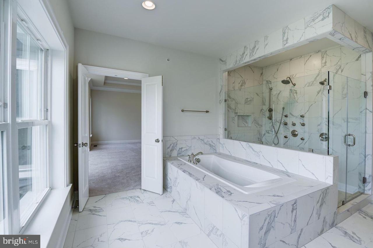 LAYTONSVILLE - Residential