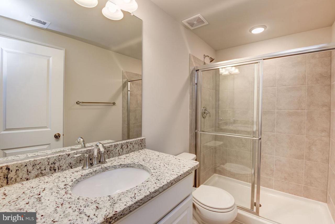 LAYTONSVILLE - Residential