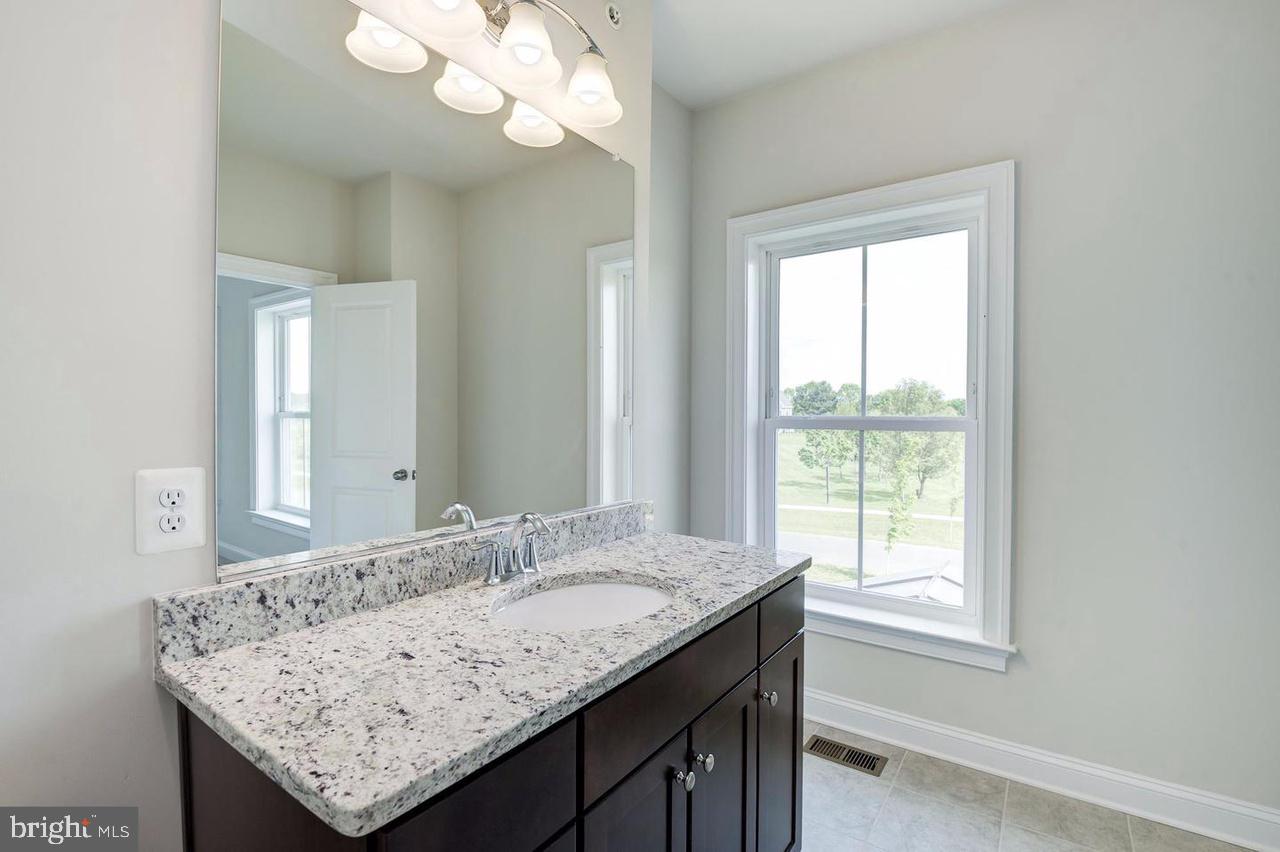 LAYTONSVILLE - Residential