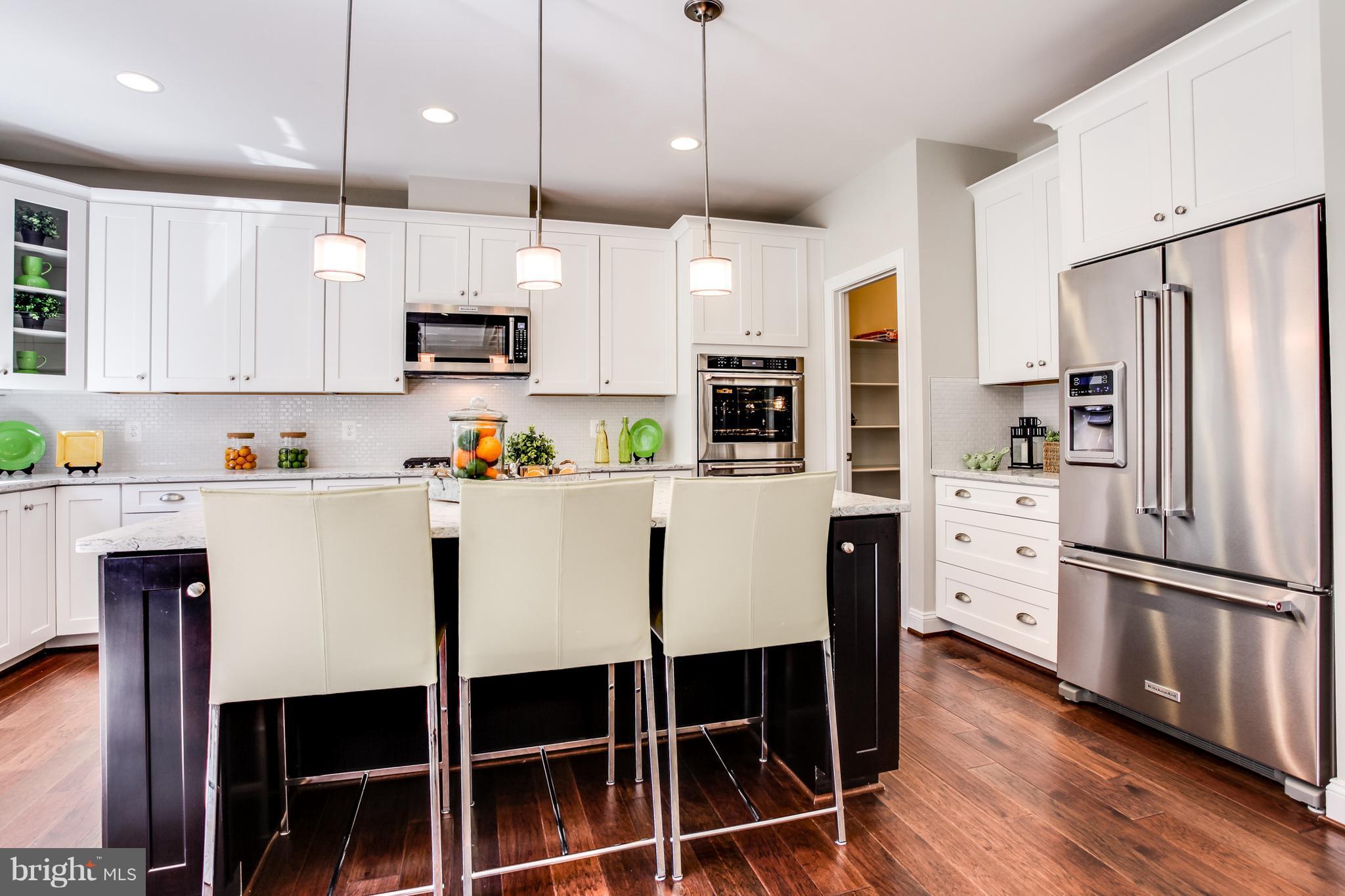 WELLINGTON HEIGHTS - Residential