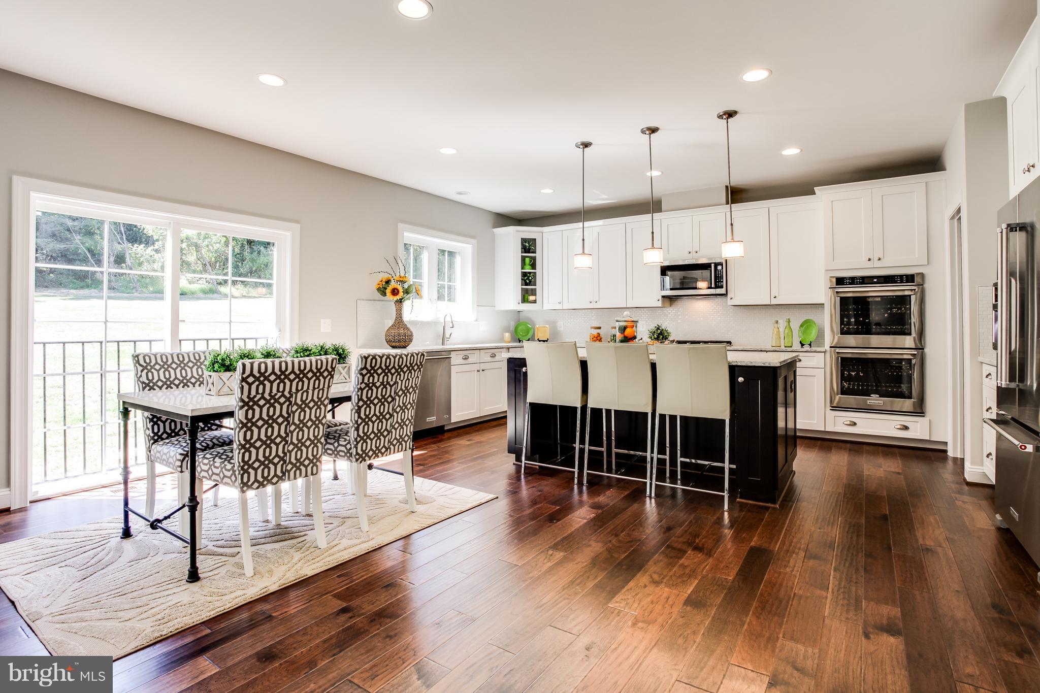 WELLINGTON HEIGHTS - Residential