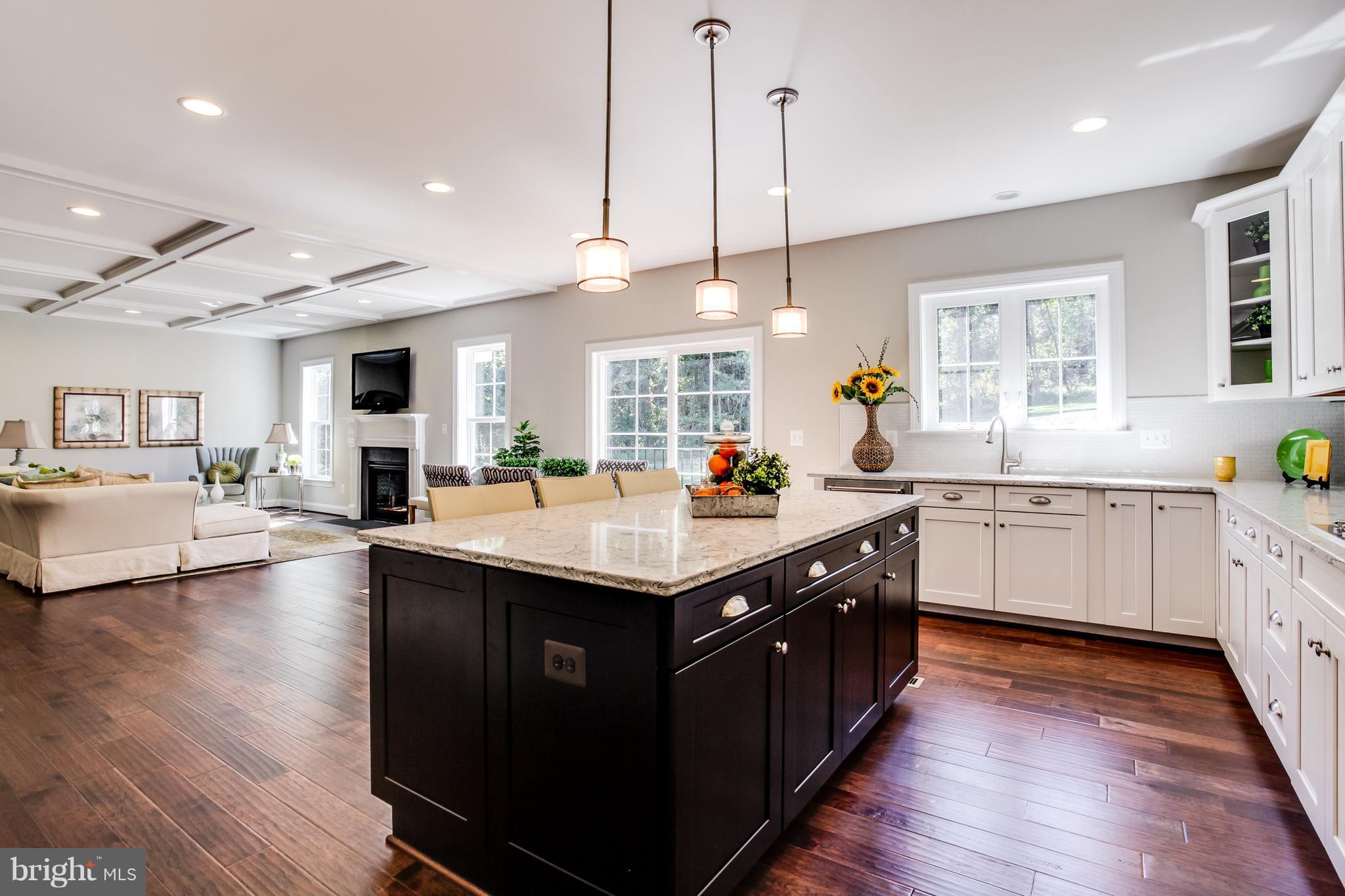 WELLINGTON HEIGHTS - Residential