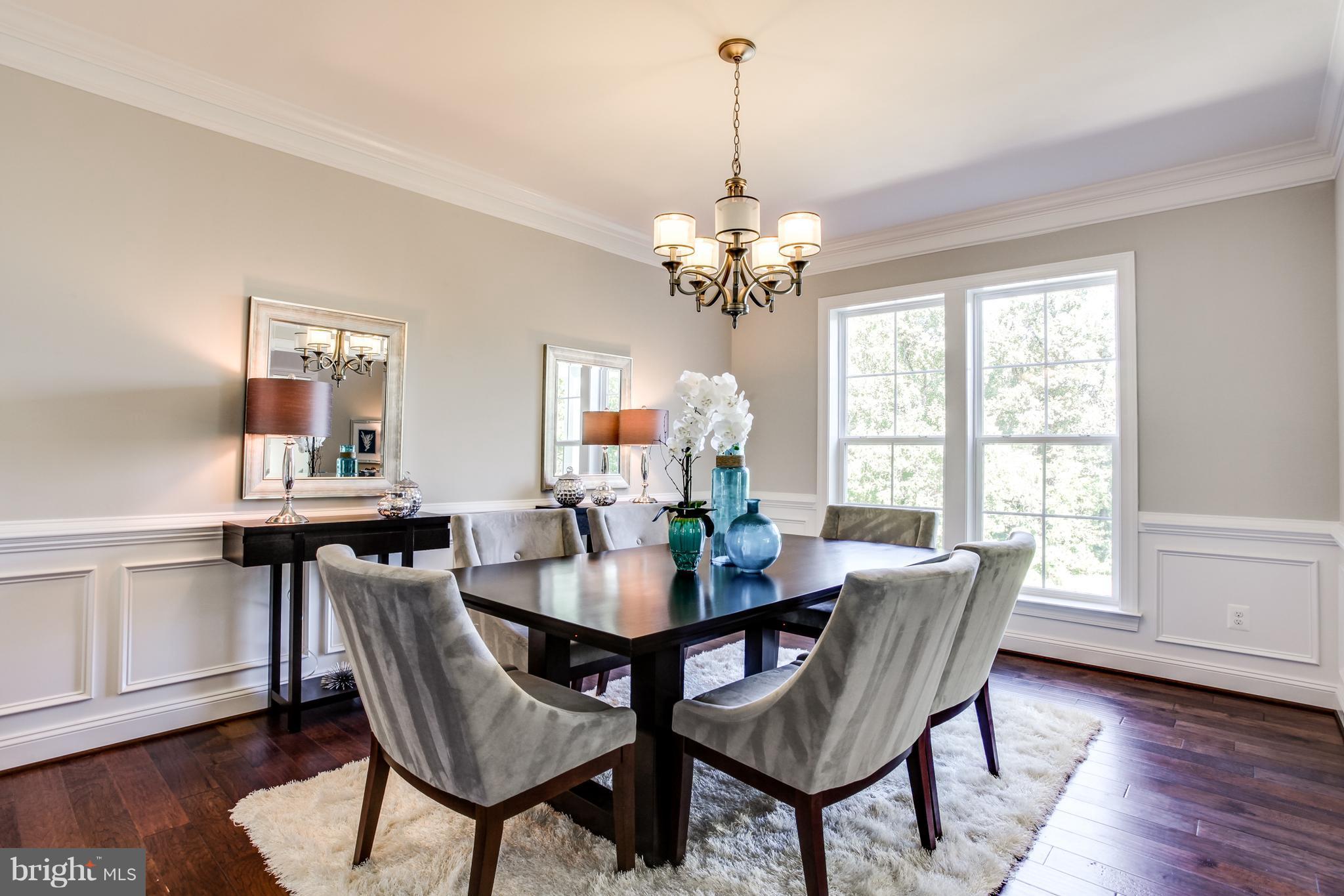 WELLINGTON HEIGHTS - Residential