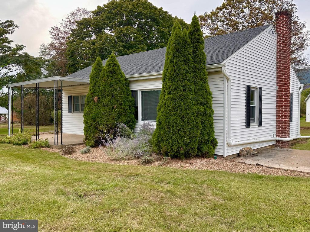 Photo of 12237 Path Valley Rd, FANNETTSBURG, PA 17221 (MLS # PAFL2030348)