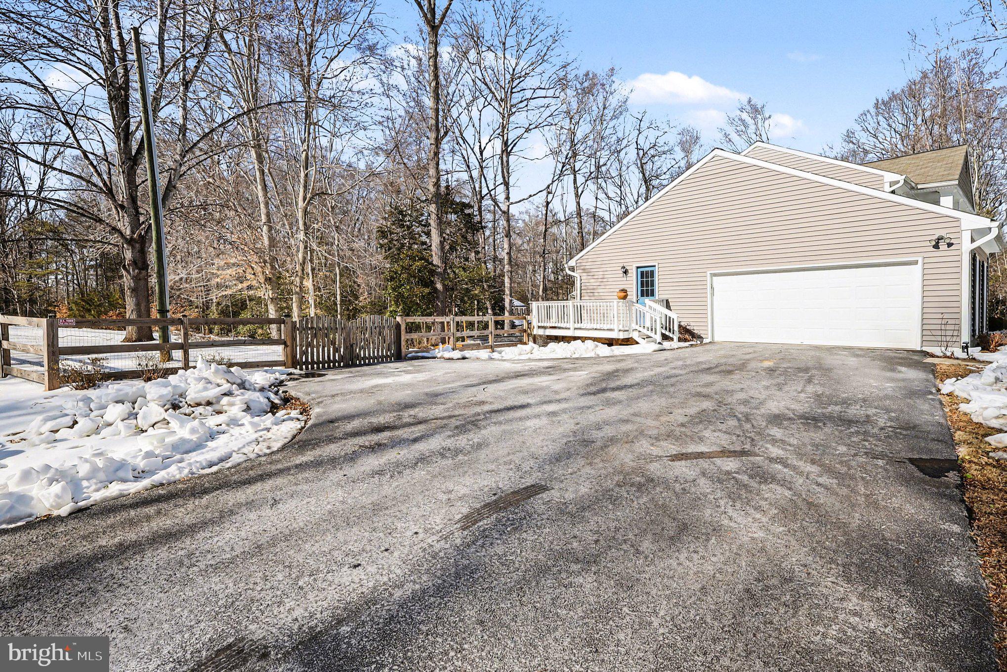 RIVERVIEW ESTATES - Residential