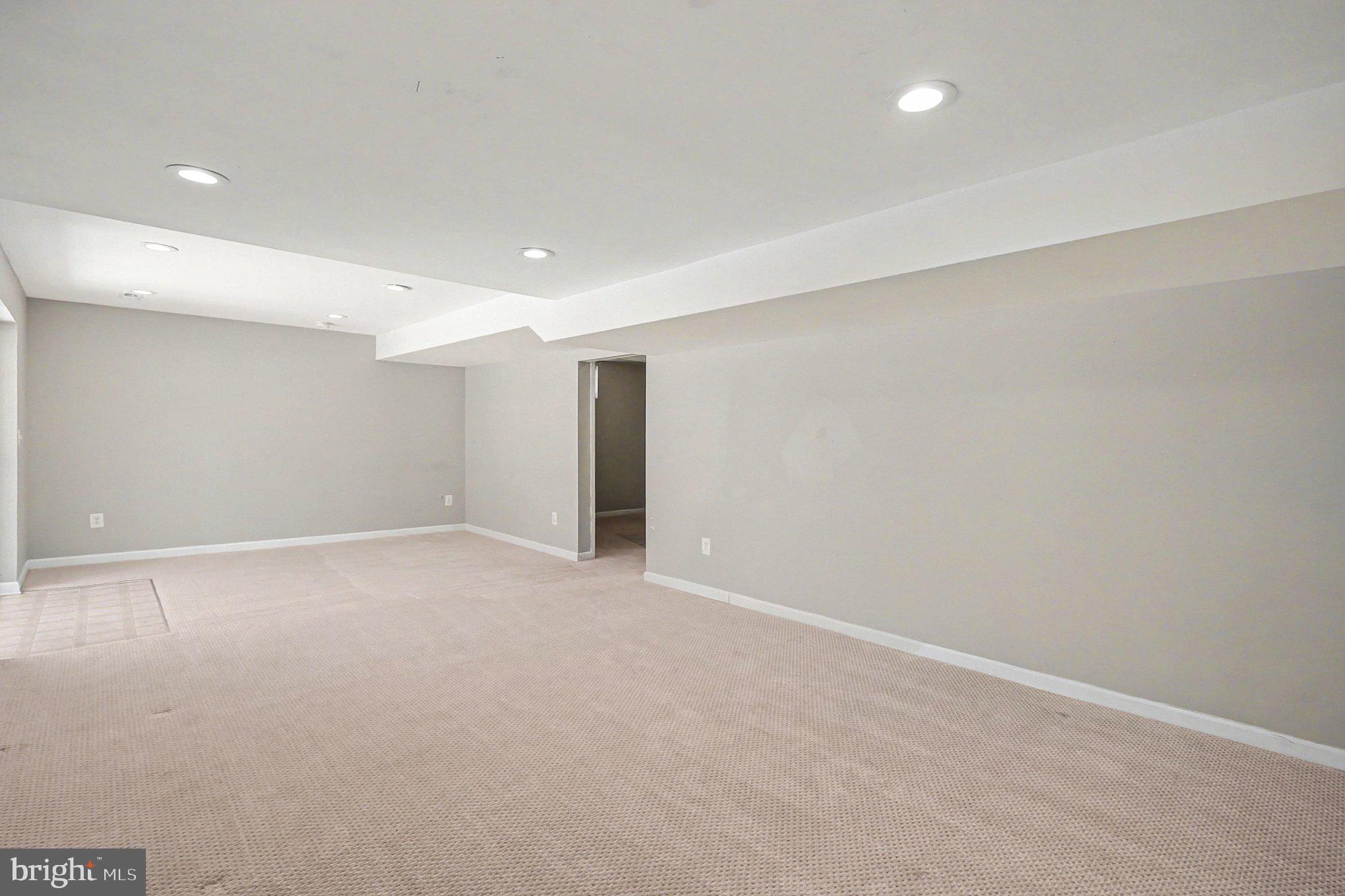 RIVERVIEW ESTATES - Residential