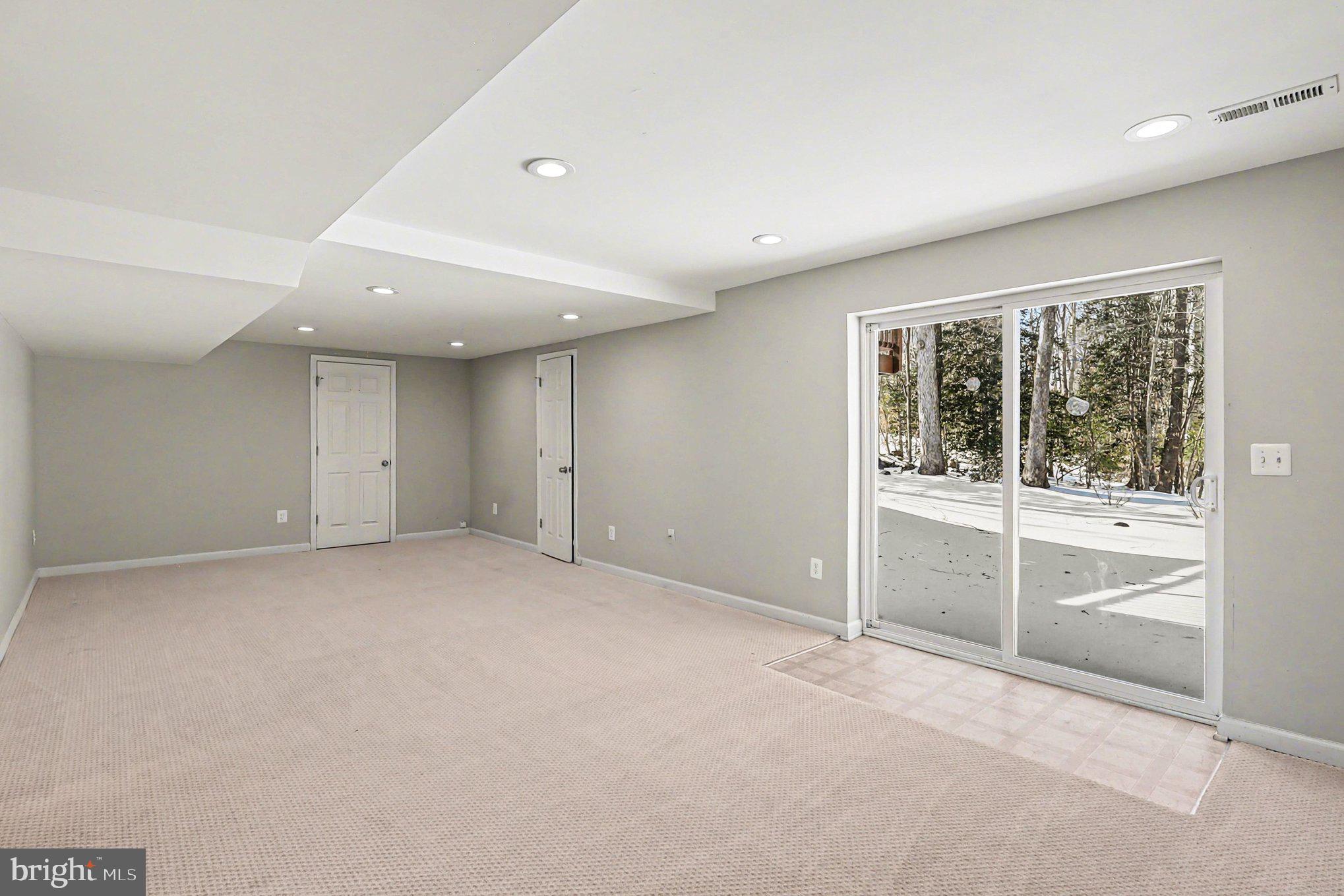 RIVERVIEW ESTATES - Residential