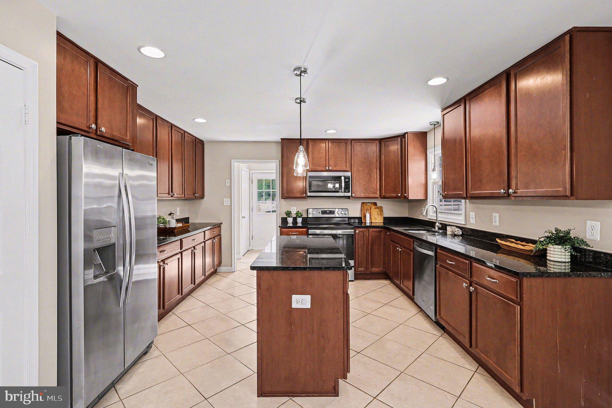 RIVERVIEW ESTATES - Residential