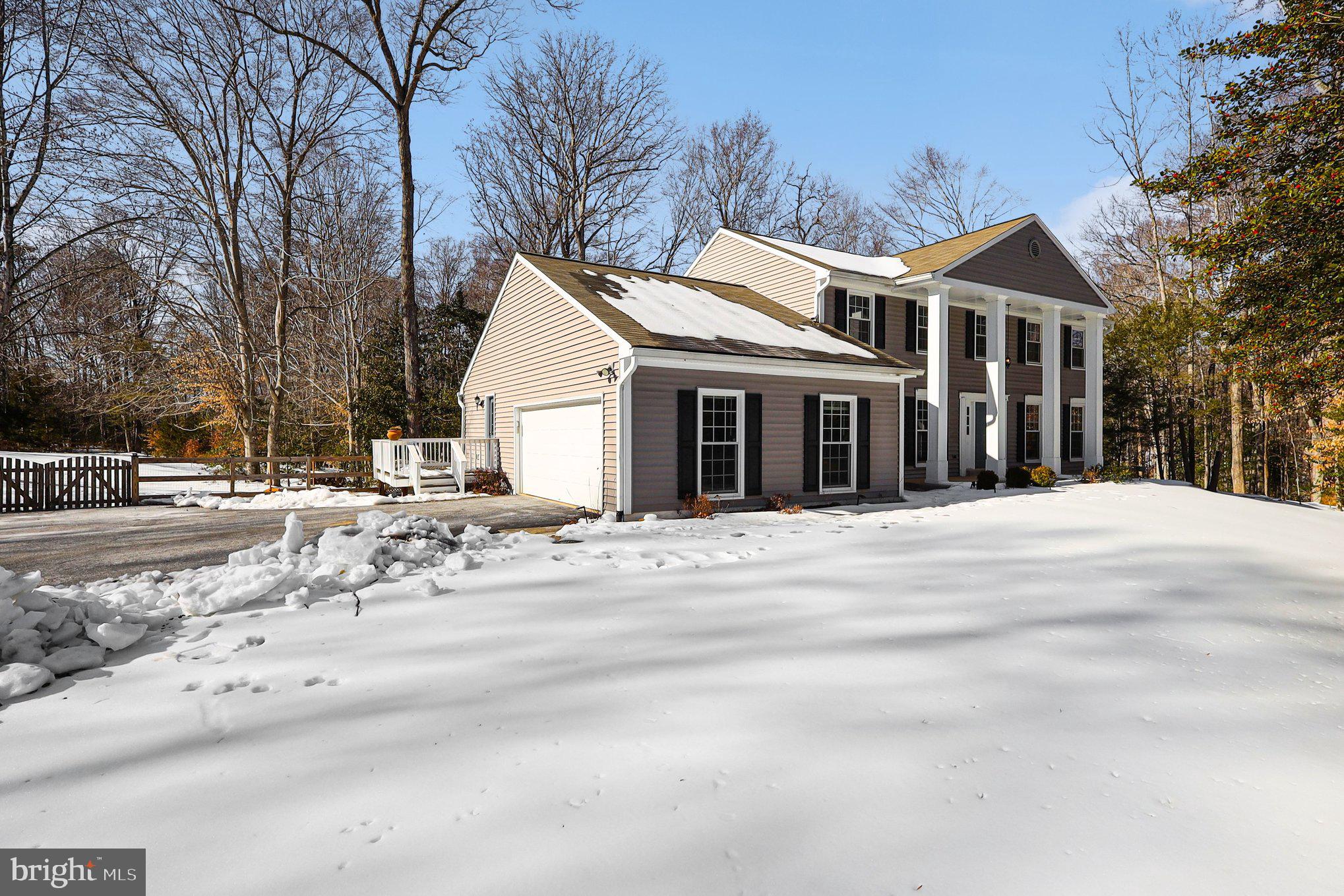 RIVERVIEW ESTATES - Residential