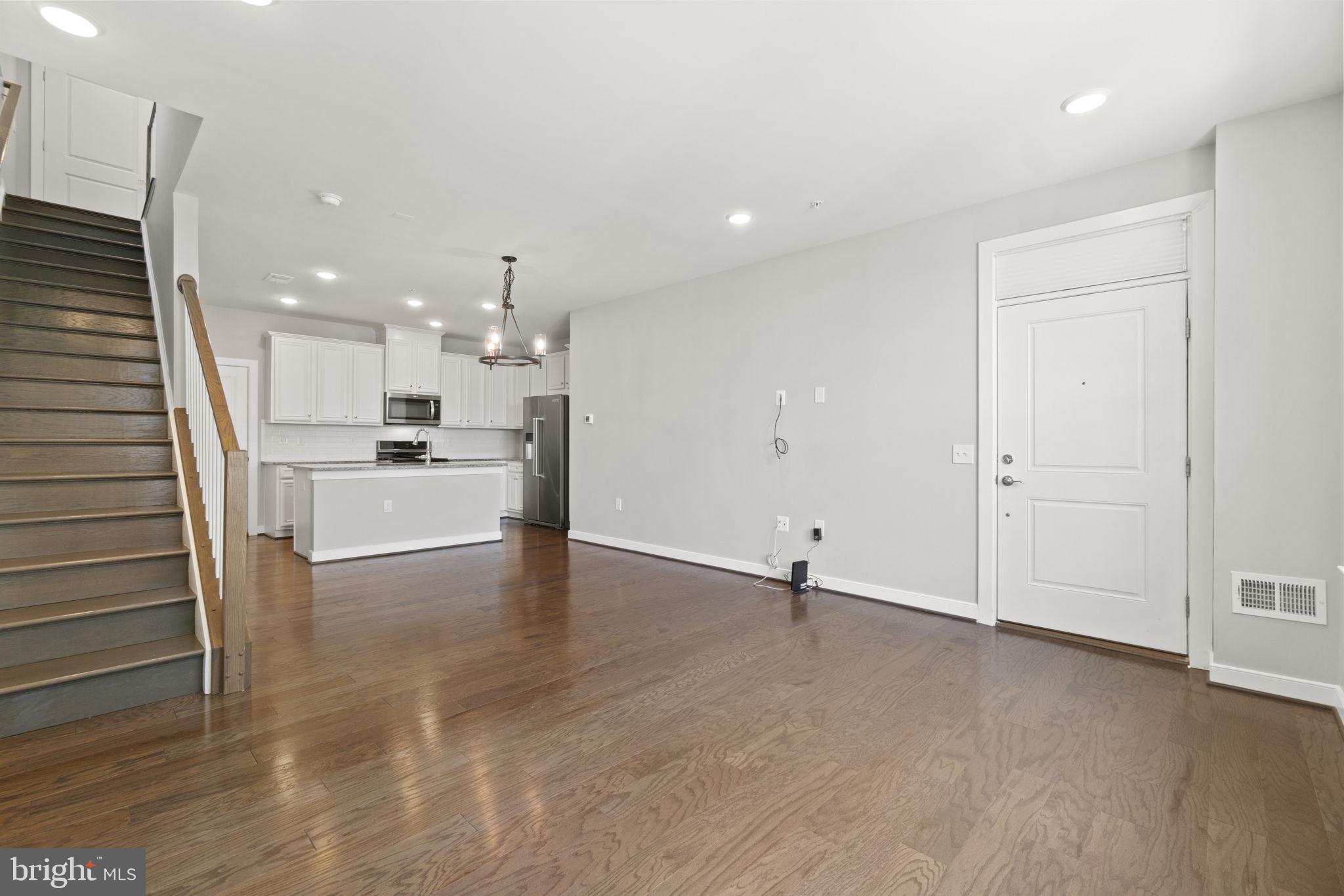 METROPARK AT ARROWBROOK - Residential Lease