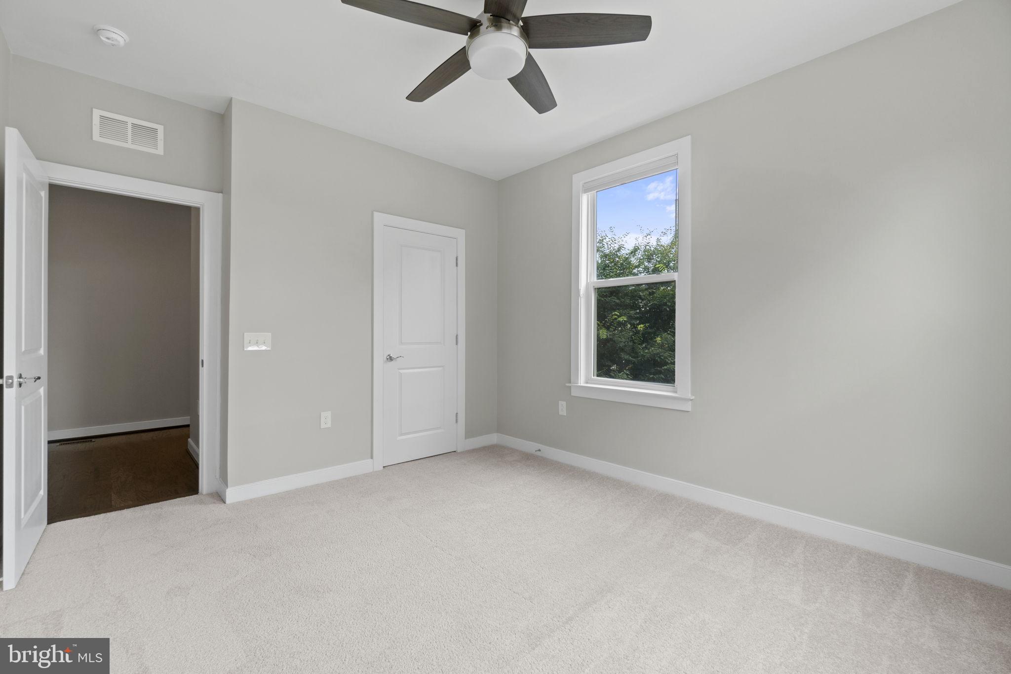 METROPARK AT ARROWBROOK - Residential Lease