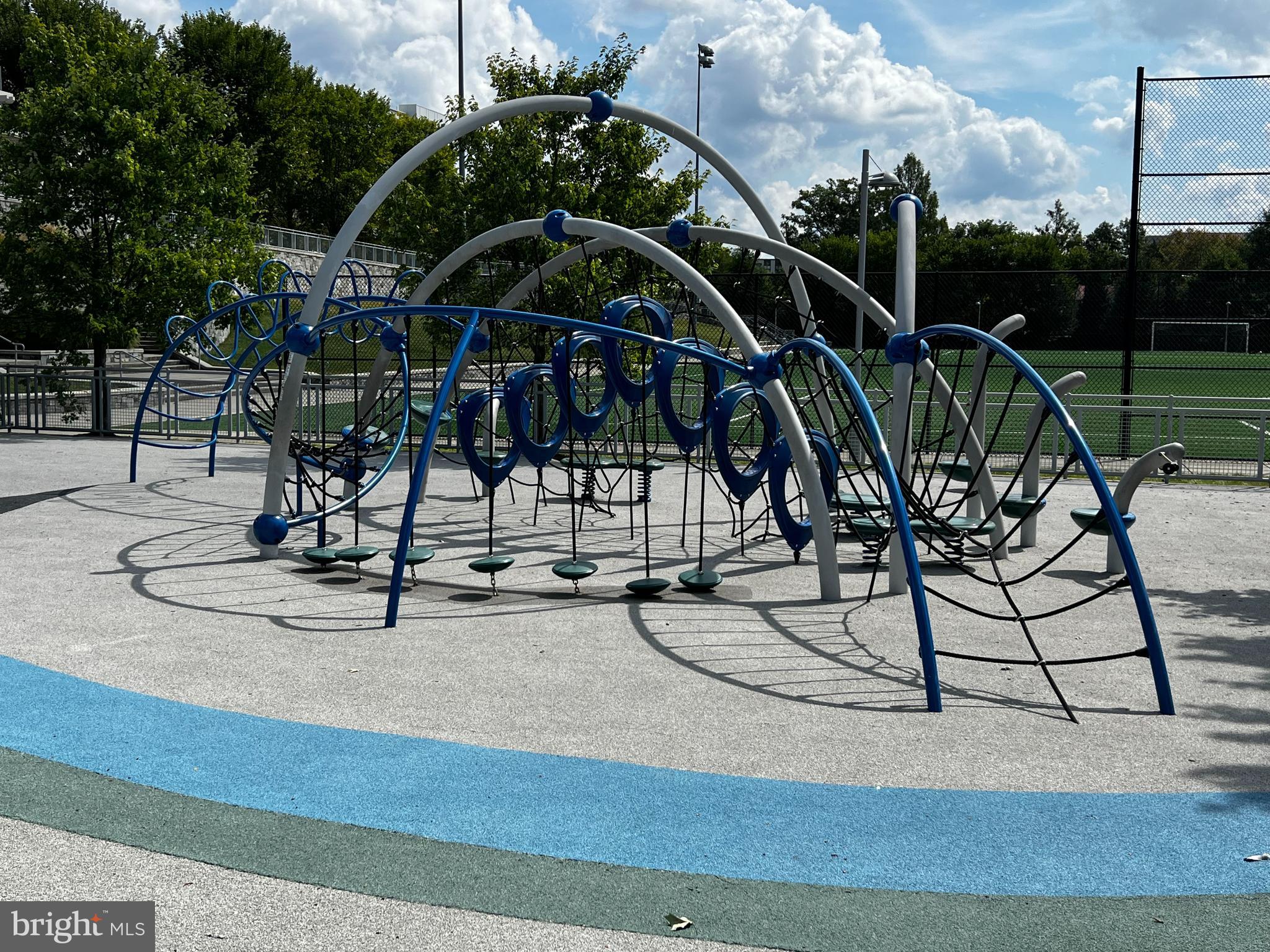 METROPARK AT ARROWBROOK - Residential Lease