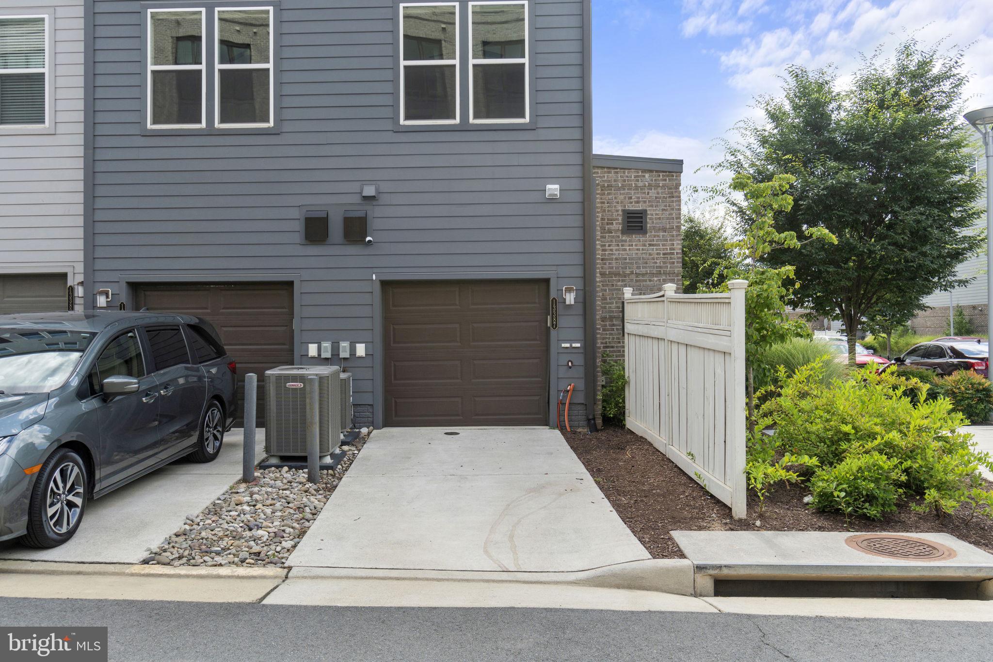 METROPARK AT ARROWBROOK - Residential Lease