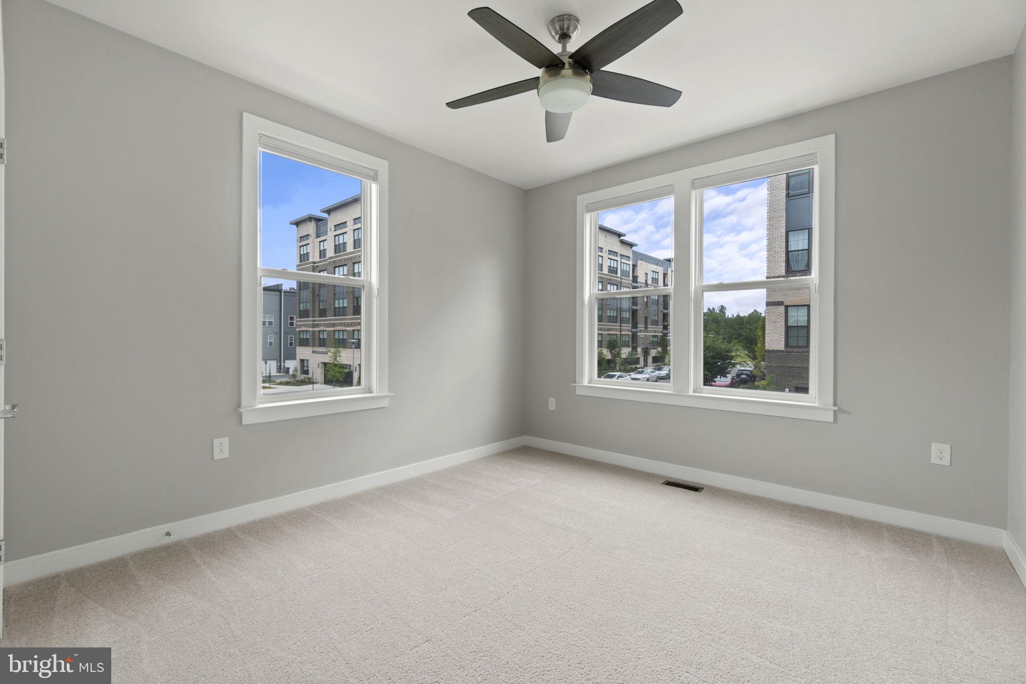 METROPARK AT ARROWBROOK - Residential Lease