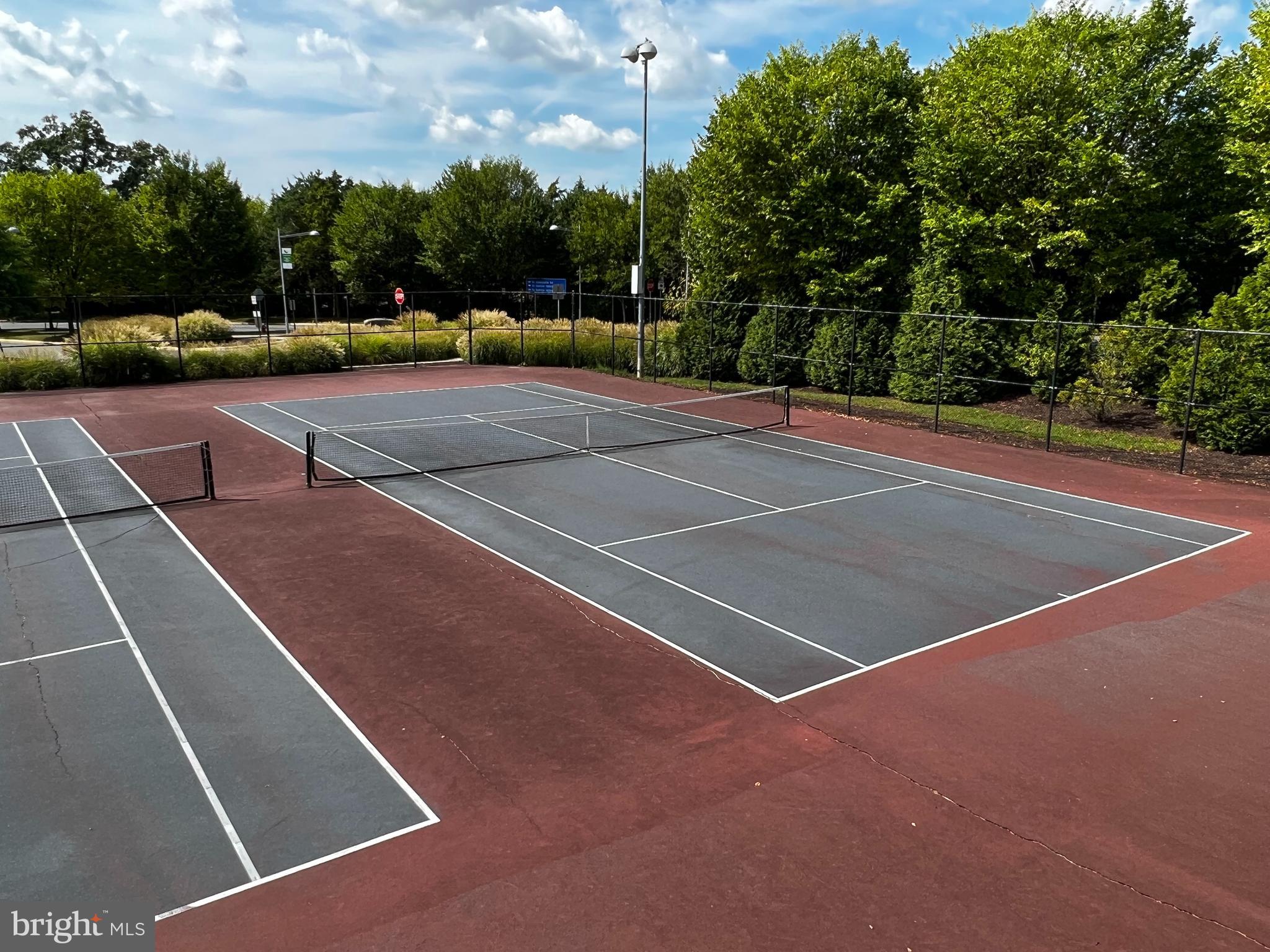 METROPARK AT ARROWBROOK - Residential Lease