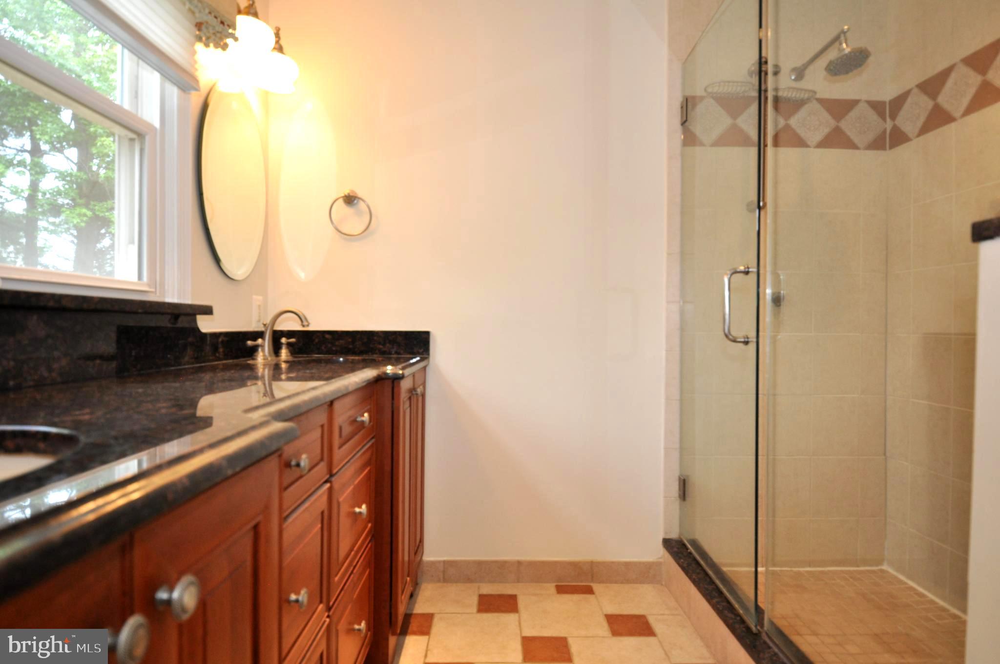 LAKE DEVEREUX - Residential Lease