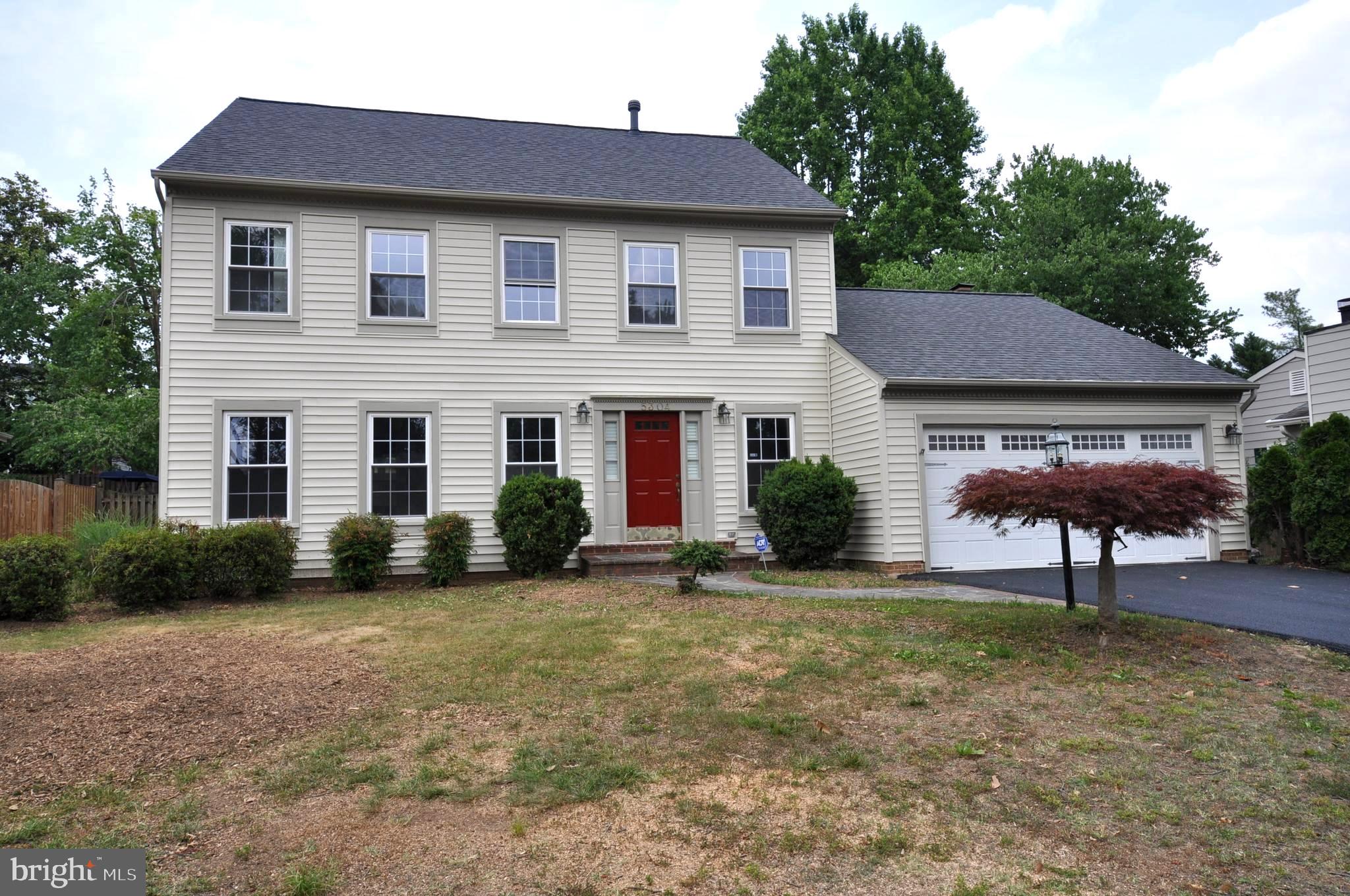 LAKE DEVEREUX - Residential Lease