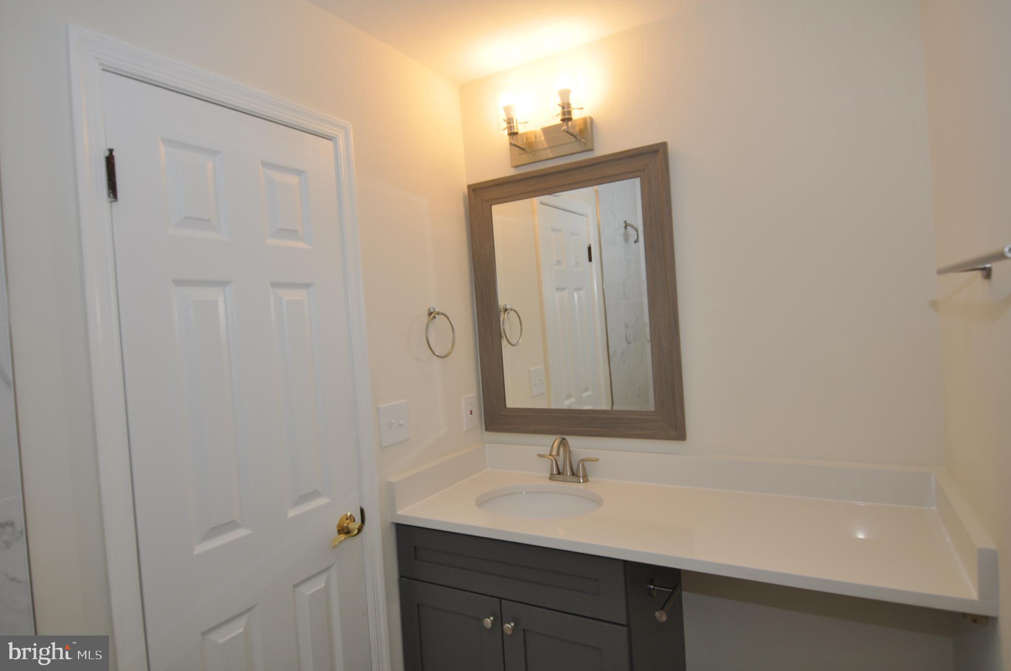 LAKE DEVEREUX - Residential Lease