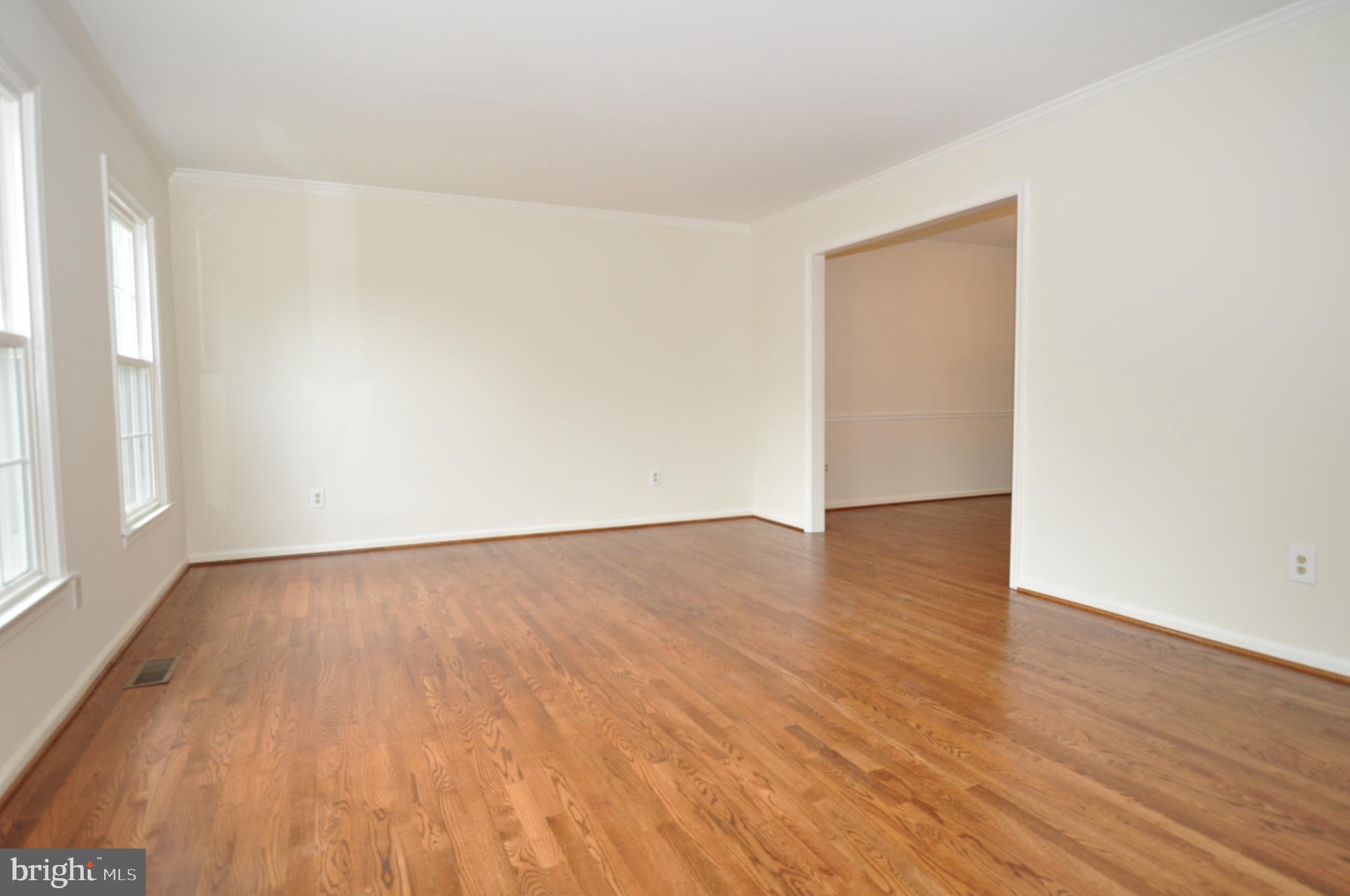 LAKE DEVEREUX - Residential Lease