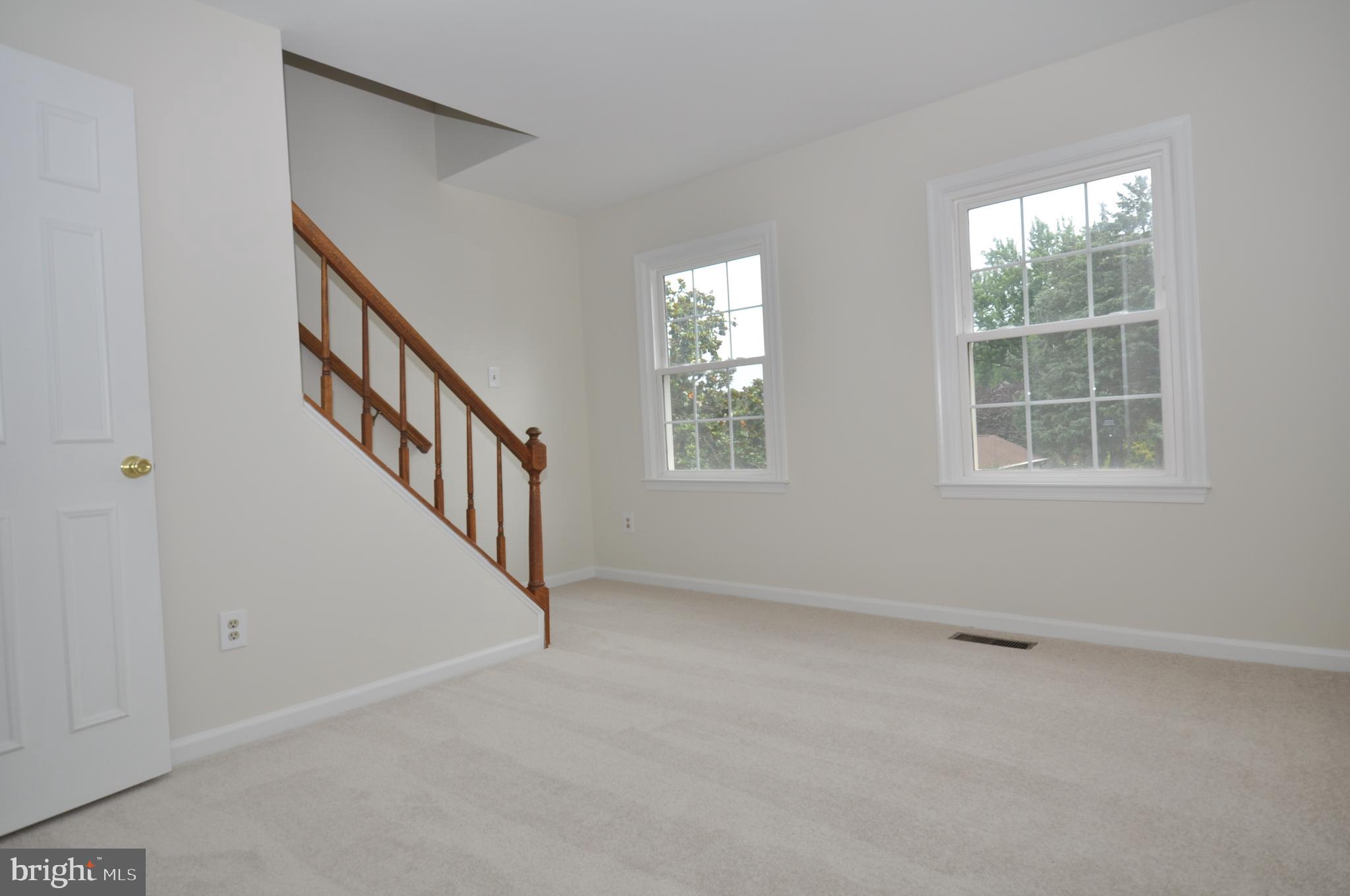 LAKE DEVEREUX - Residential Lease