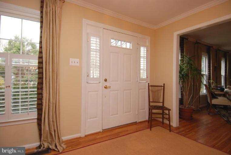 LAKE DEVEREUX - Residential Lease