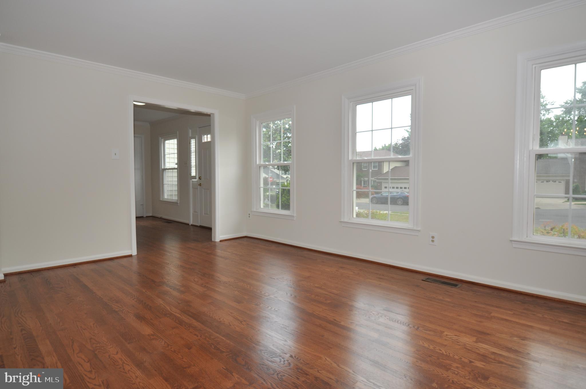 LAKE DEVEREUX - Residential Lease