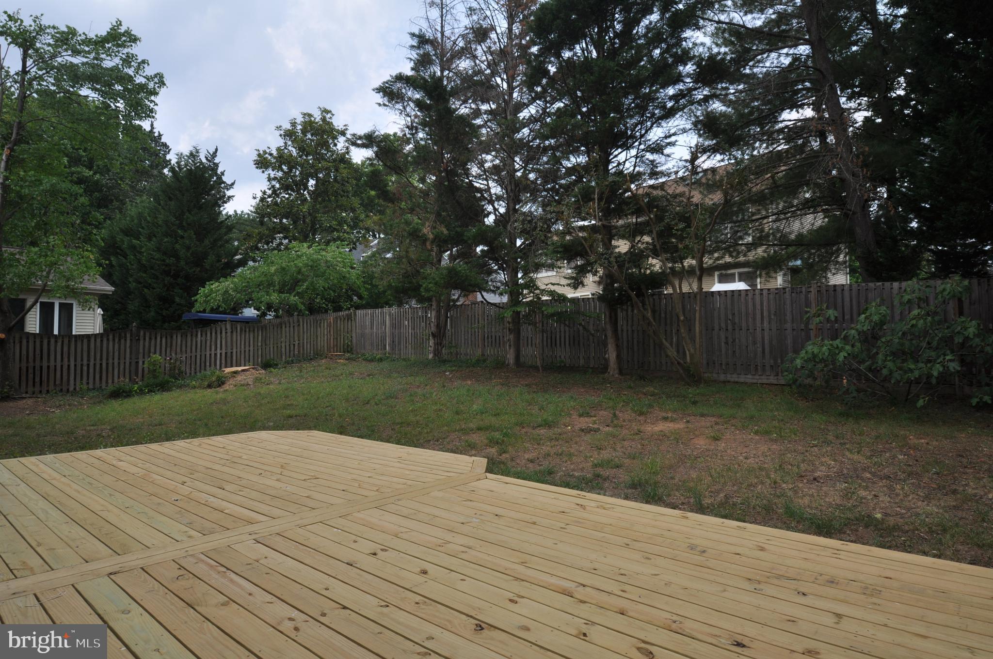 LAKE DEVEREUX - Residential Lease