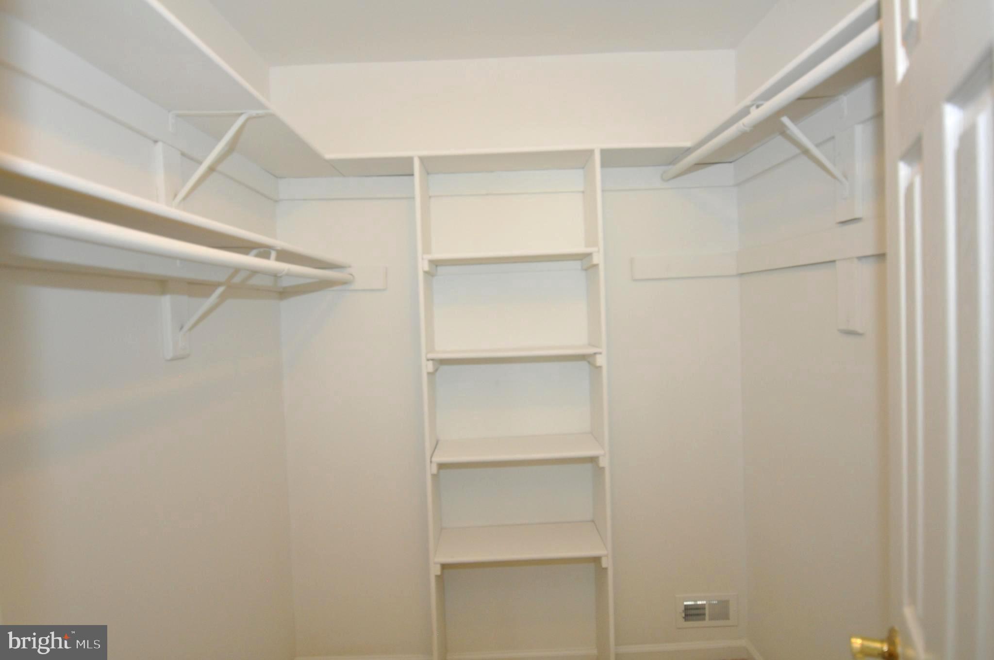 LAKE DEVEREUX - Residential Lease