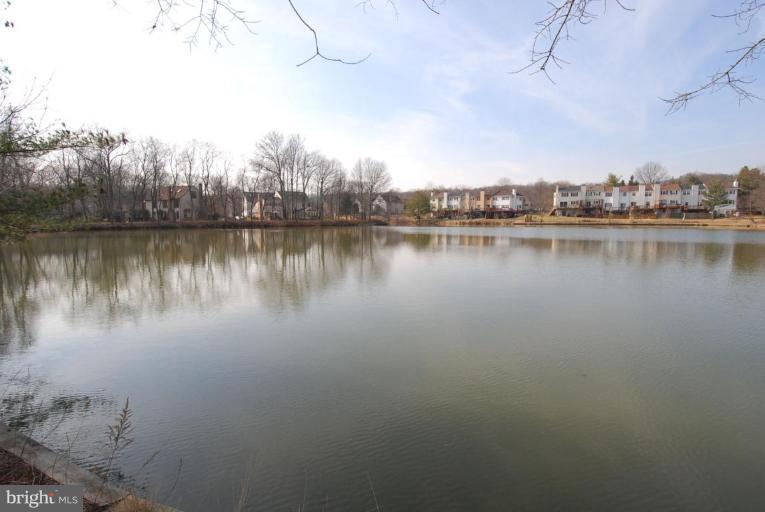 LAKE DEVEREUX - Residential Lease