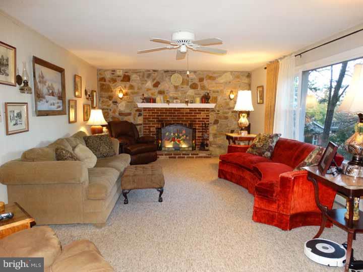 JUSTA FARMS - Residential