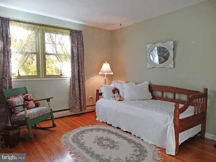 JUSTA FARMS - Residential