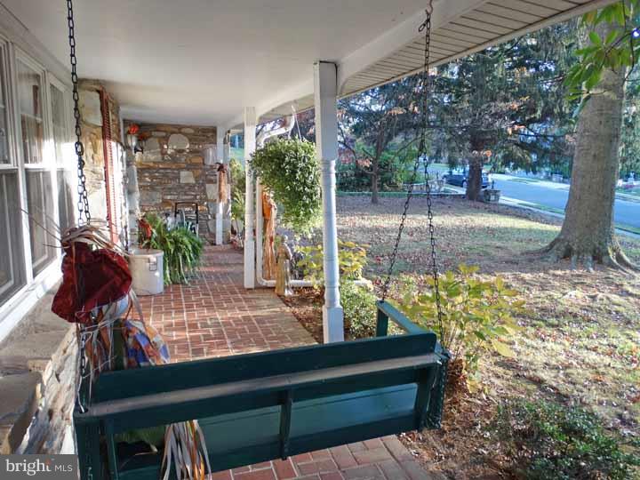 JUSTA FARMS - Residential