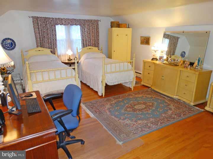 JUSTA FARMS - Residential