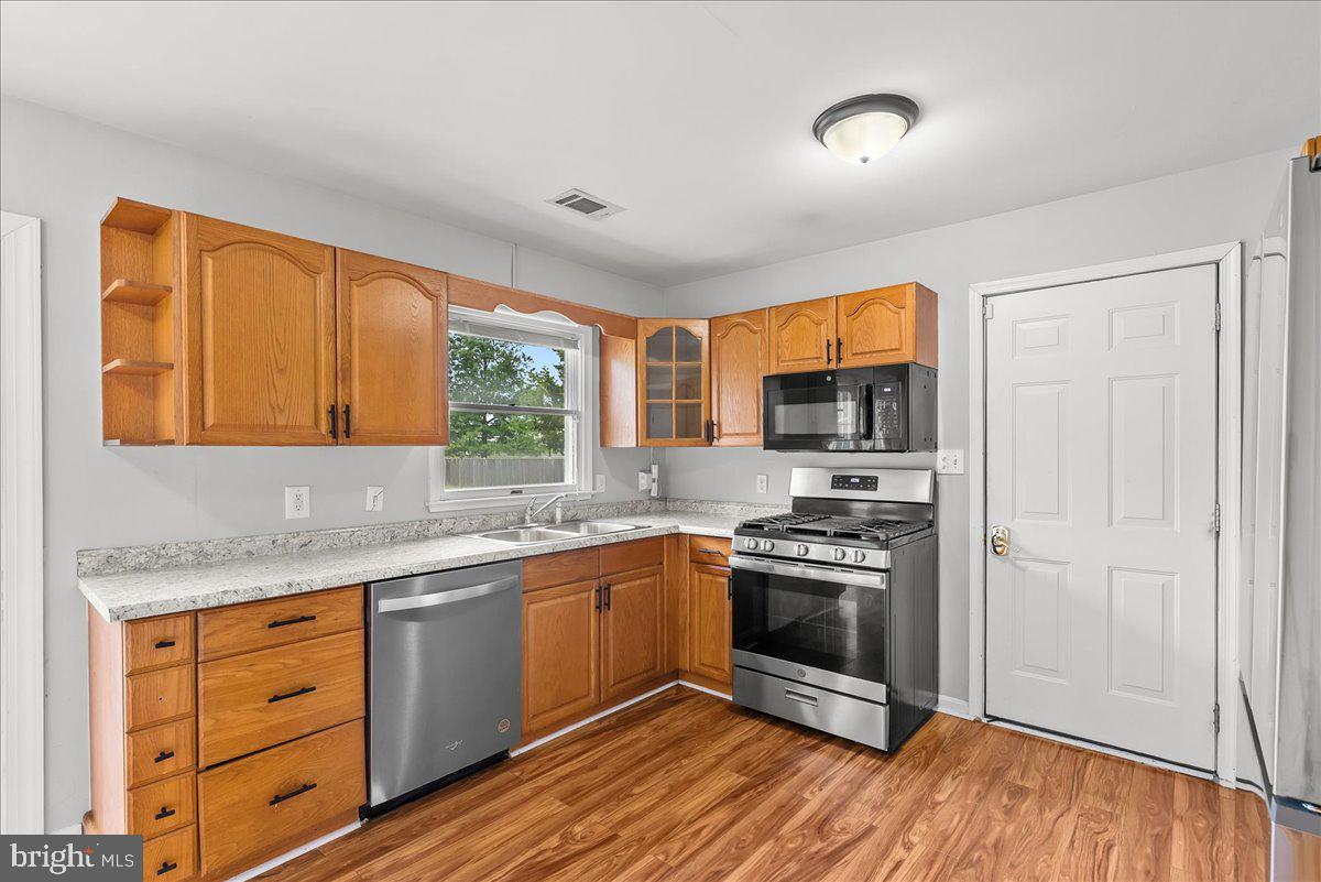GREENBRIAR VILLAGE - Residential