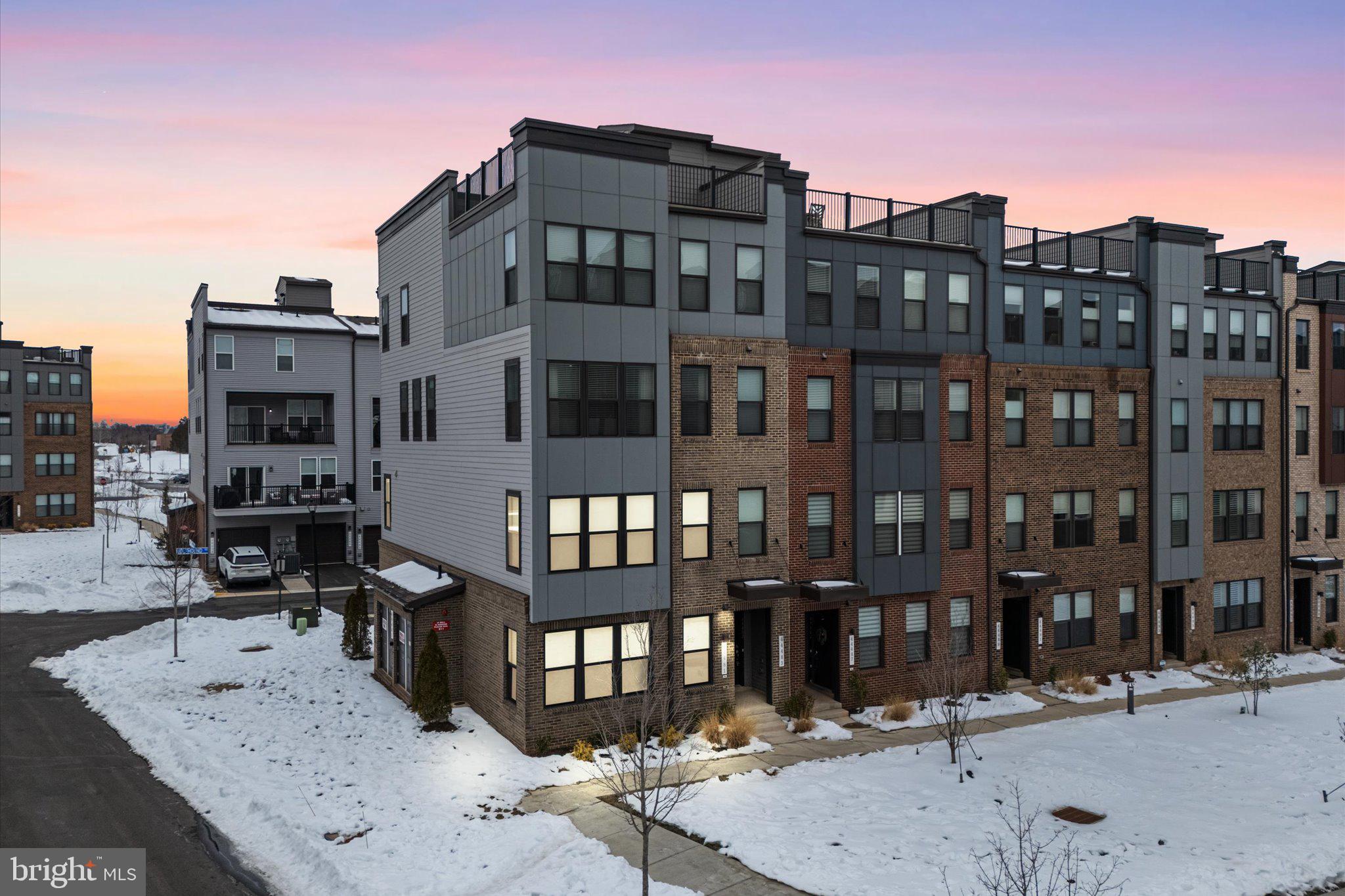 ASHBROOK PLACE - Residential