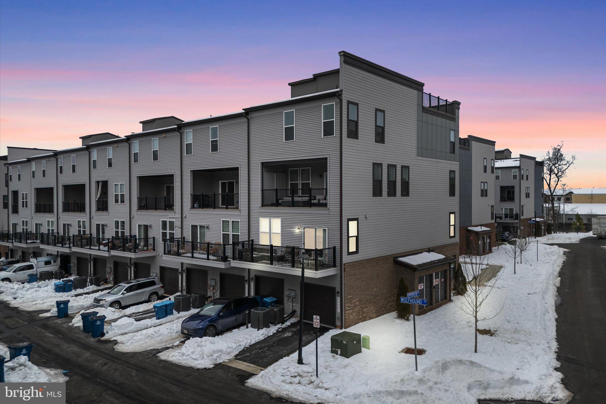 ASHBROOK PLACE - Residential