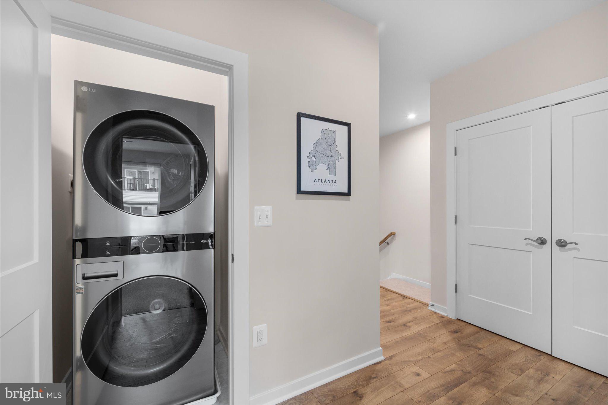 ASHBROOK PLACE - Residential