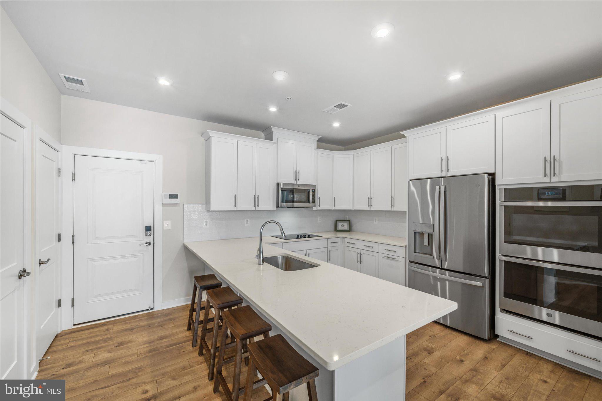 44481 WOLFHOUND SQUARE