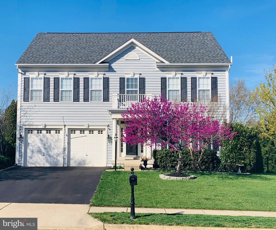 Welcome Home! You waited for your dream home to finally become available, and here it is! With a thoughtful floor plan, large kitchen, light filled family room, office space, and living/dining spaces, there’s something for everyone! The upstairs has a primary suite and upgraded primary bath with oversized walk in closets and well-appointed details throughout. The three additional bedrooms and hall bath round out the upstairs, along with the laundry room.  The basement is finished in a way that can support all of your hobbies, provide an  additional office space, gym, rec room, or function as an au pair suite complete with full bathroom.
Take time to explore the fenced back yard with serene privacy, and a composite deck perfect for grilling and entertaining all year round.
 In the coveted Villages of Piedmont neighborhood, you find the perfect balance of a stunning home, unique neighborhood amenities (fishing, multiple pools, outdoor recreation areas, outdoor picnic areas, sports courts, dog park and more), nestled amongst hundreds of acres of preserved land, 7 miles of trails, and easy access to multiple commuter routes.  Don’t wait, come enjoy the perfect balance of life in the VOP!
*tray ceiling*composite deck* fenced yard* purposeful floor plan* huge windows*crown moulding