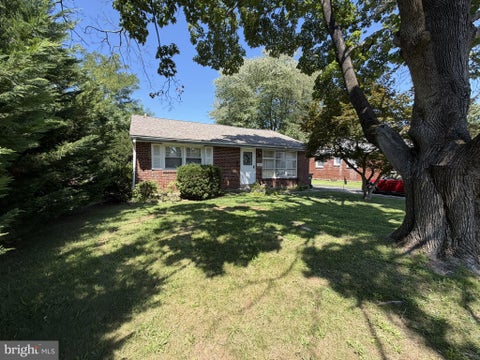 Homes For Sale - 2527 Springview Road<br/> NORRISTOWN, PA 19401