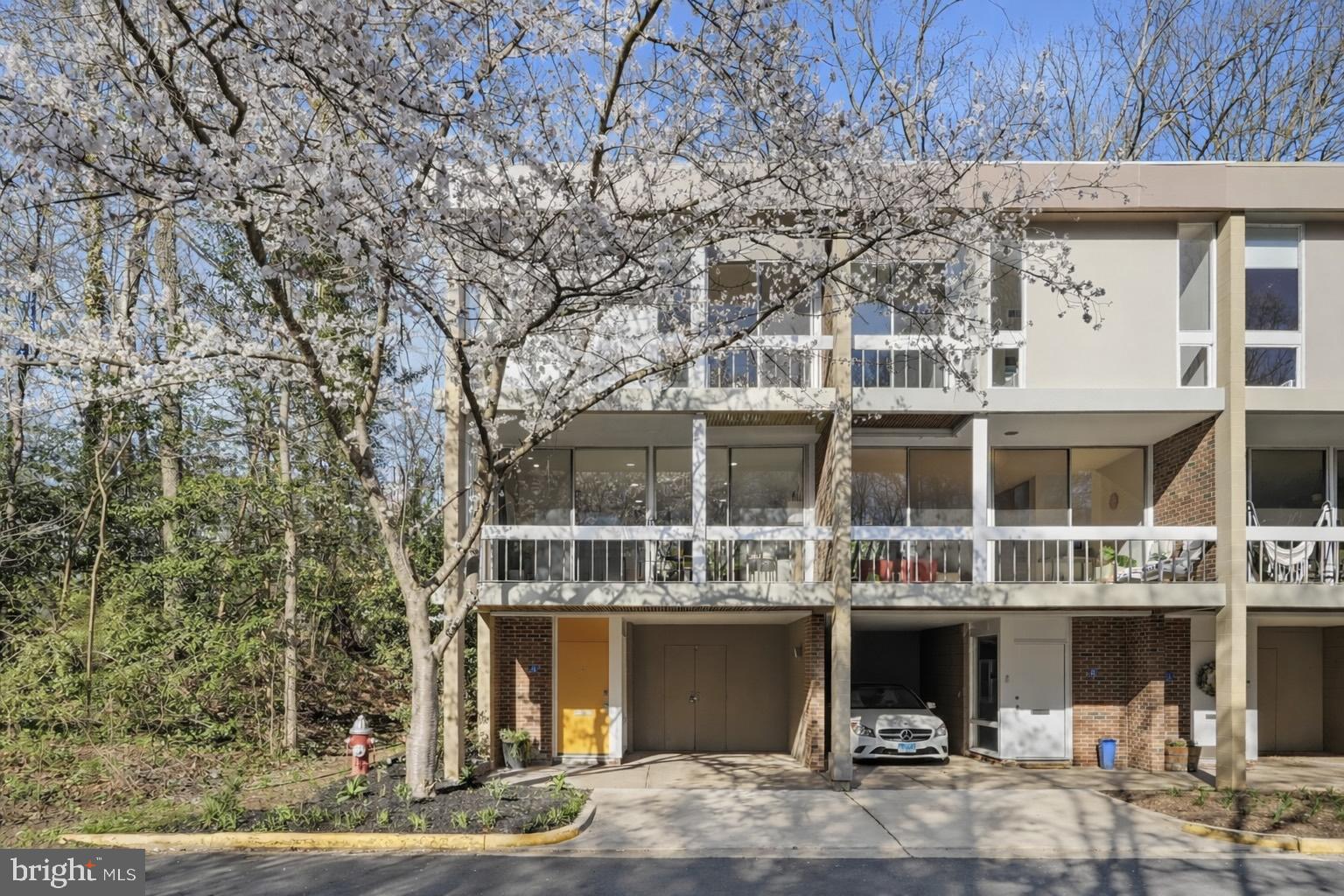 HICKORY CLUSTER - Residential