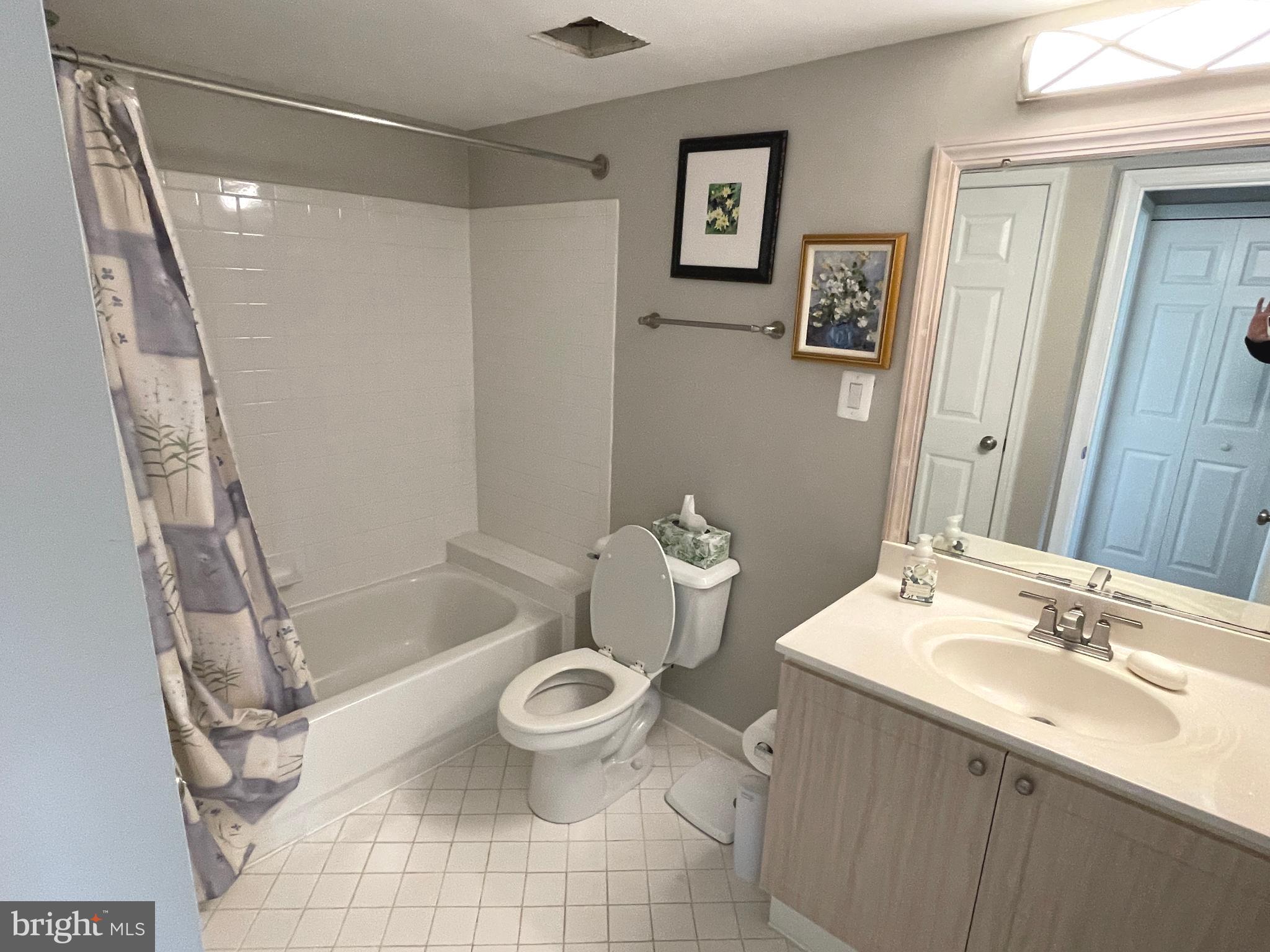 ASHBURN VILLAGE - Residential Lease