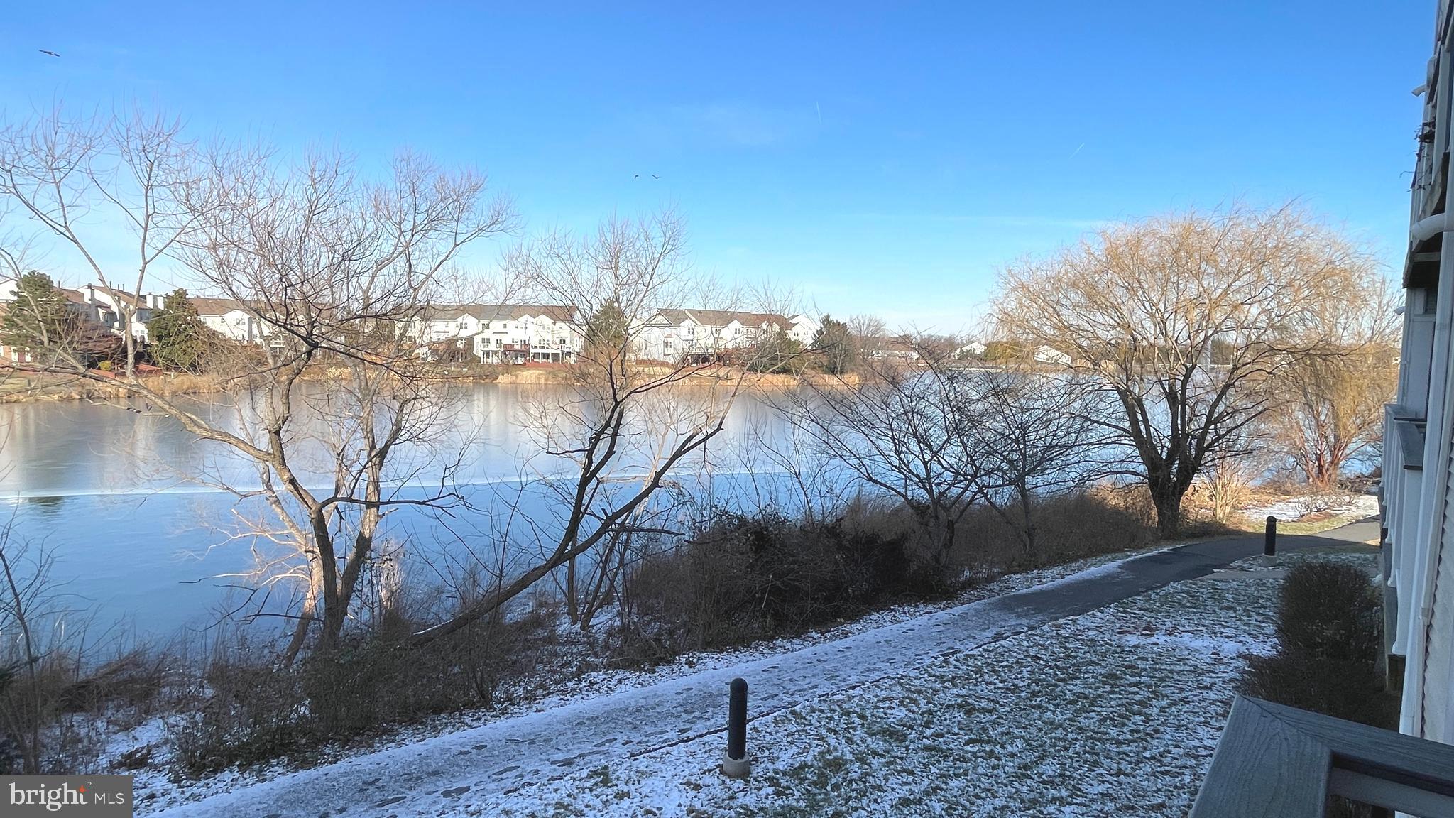 ASHBURN VILLAGE - Residential Lease