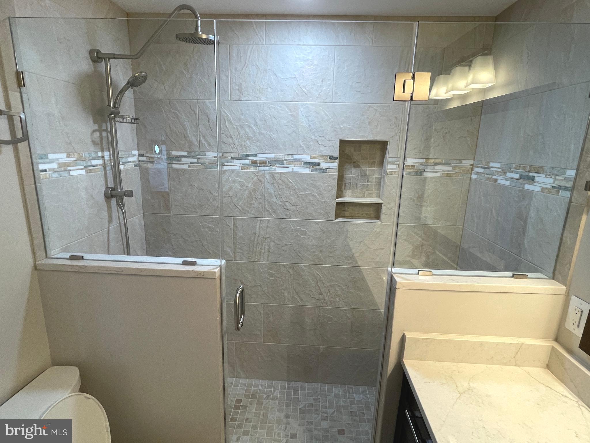 ASHBURN VILLAGE - Residential Lease