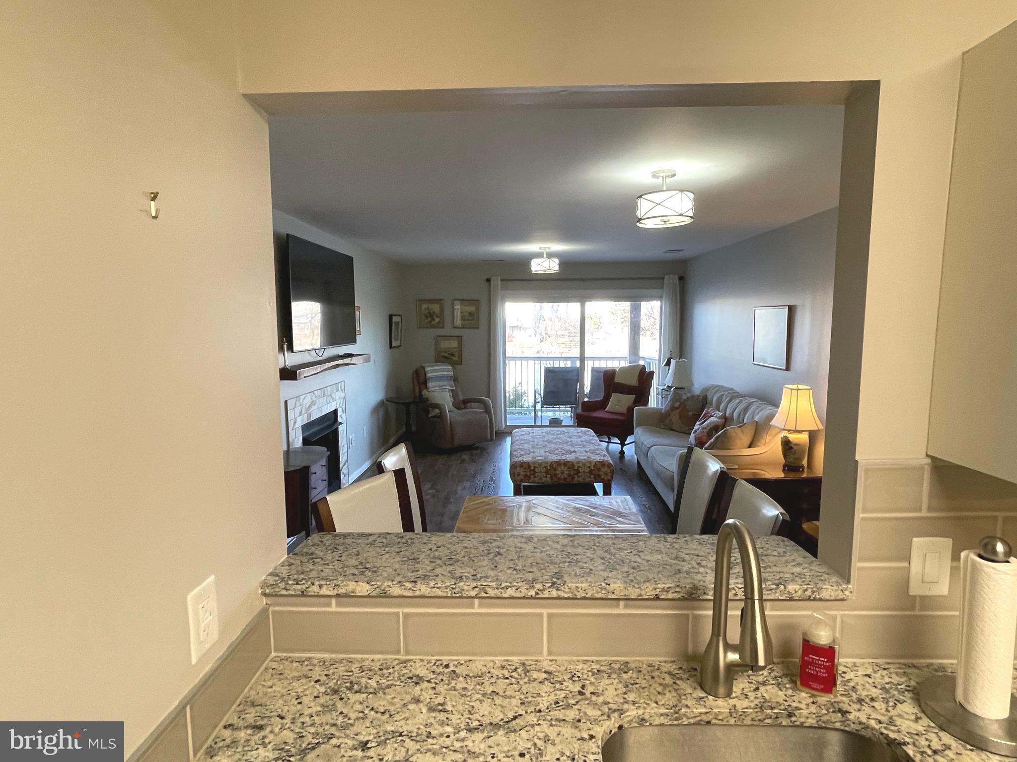 ASHBURN VILLAGE - Residential Lease