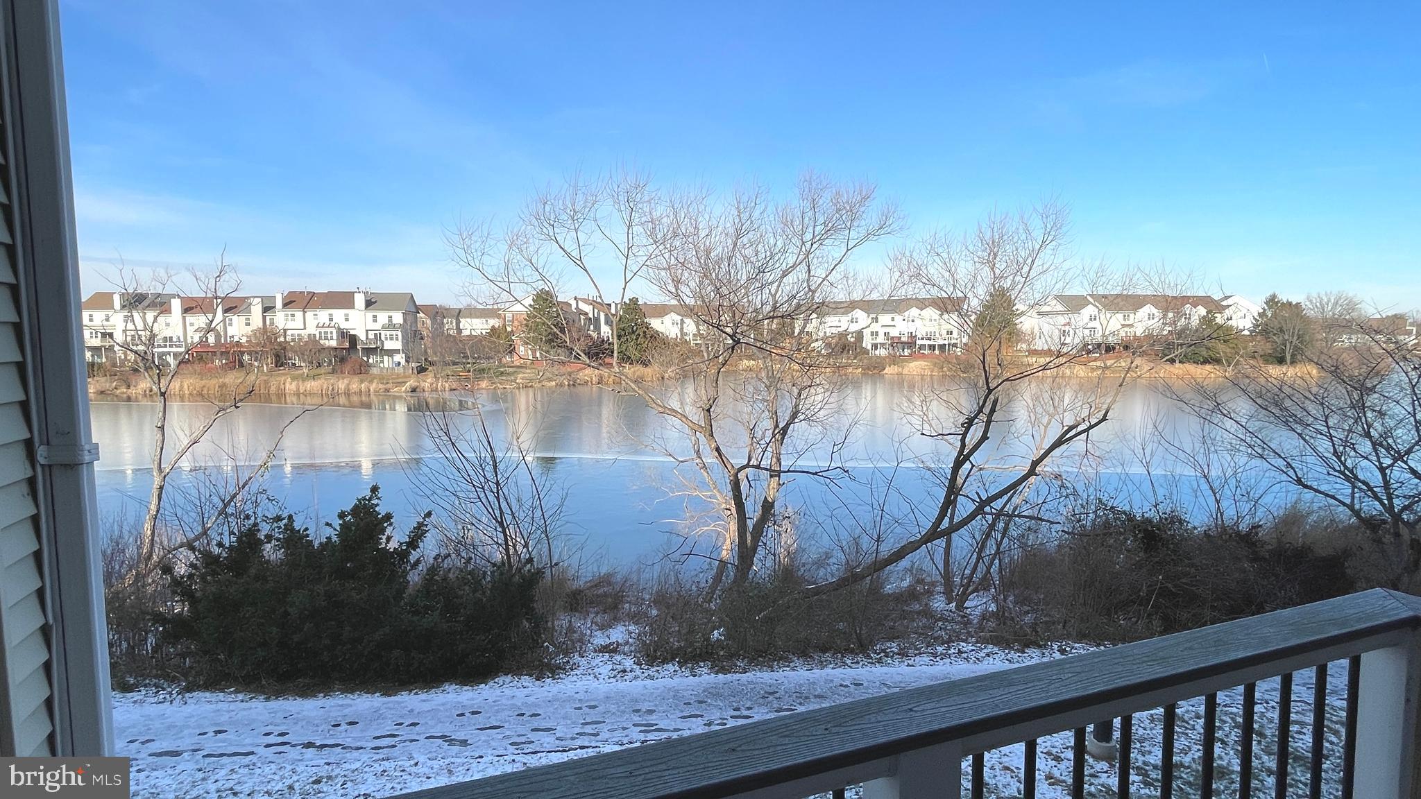 ASHBURN VILLAGE - Residential Lease