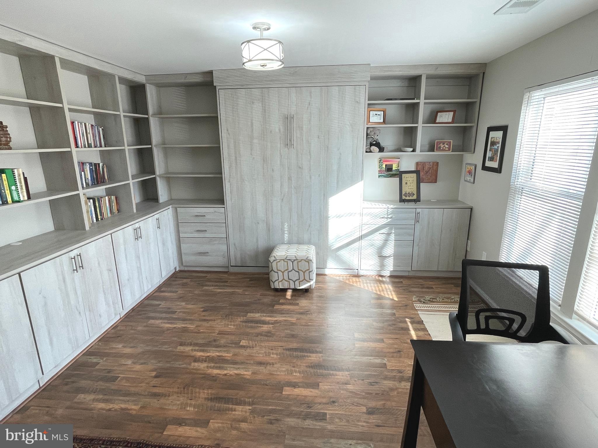 ASHBURN VILLAGE - Residential Lease