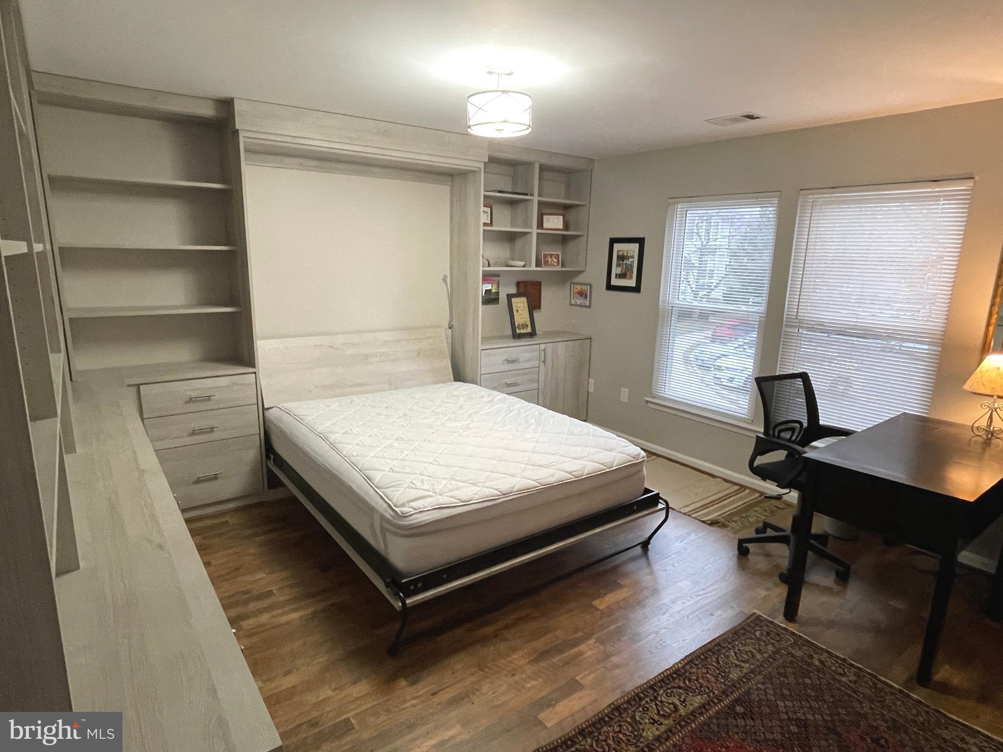 ASHBURN VILLAGE - Residential Lease